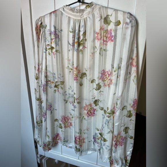 NWT Joie White Floral Blouse with Tie-Neck - Picture 9 of 9